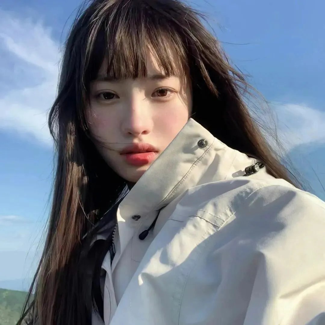 坐在门口的幽灵